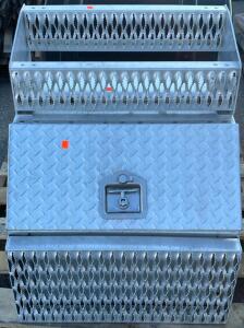 Large Truck Step Tool Box, Aluminum, Key Lock