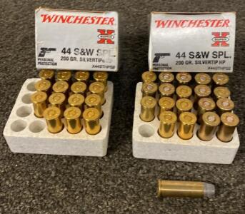 Winchester 44 S&W SPL 200 Grain - Silvertip HP ( 35 Rounds )
