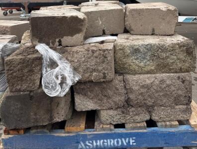 40 (13x10.5x6&rdquo;) Concrete Pavers