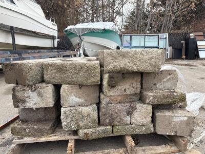 35 (16x10.5x6&rdquo;) Gray Concrete Pavers