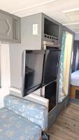 1995 GULFSTREAM SUNSPORT MOTORHOME - 12