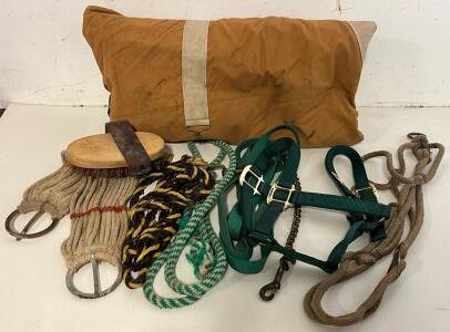 Horse Tack Set W/ Halters, Lead Ropes, Horse Blanket, Grooming Brush & More
