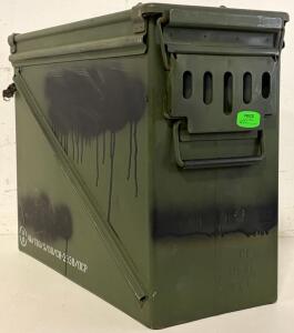 Green Military Ammo Can (L17.5&rdquo;xW8&rdquo;xH14&rdquo;)