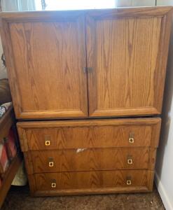 (OFFSITE) Storage Unit with (3) Drawers - Contents Included - 51x18x36