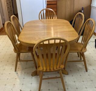 (OFFSITE) Kitchen Table with (6) Chairs and Extensions