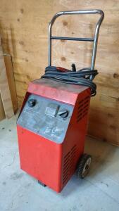 ( Offsite ) BC4200 Fast Charger, 6/12V Commercial Battery Charger/Engine Starter Cart, 200A Crank Output