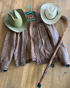 ( Offsite) Leather Jacket (46) - Wooden Walking Stick - Raw Hide - Beaver Cowboy Hat XXXL