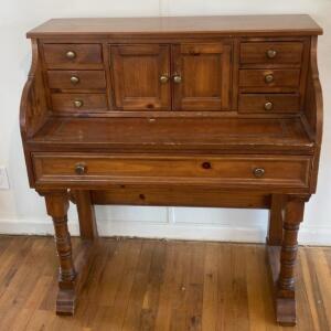 (OFFSITE) Vintage Desk with Drawers - 37x41x19 Good Condition