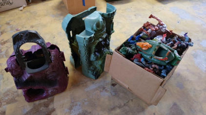 ( Offsite ) Vintage MOTU Lot: Castle Grayskull, Snake Mountain, 15+ Figures, Vehicles, 1980s Mattel