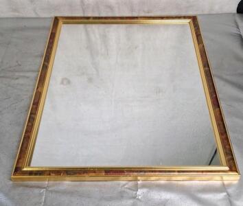 (1) Framed Mirror