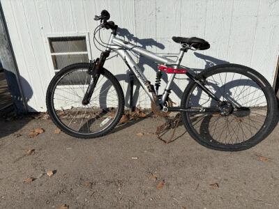 Mongoose XR-75 Mountain Bicycle, 26" Wheels, Full Suspension, V-Brakes