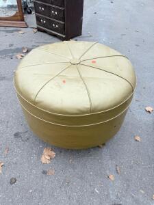 Gold Circular Ottoman with Metal Legs, Vinyl Material, 24" Diameter