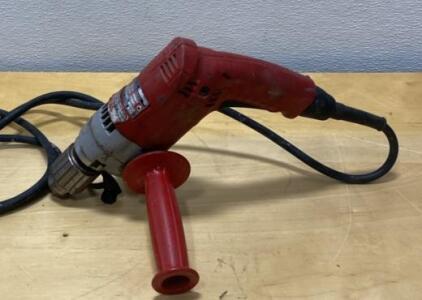 Milwaukee Magnum Drill- Works