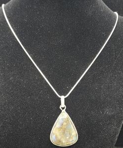 (1) Flashy Labradorite Teardrop Gemstone .925 Necklace