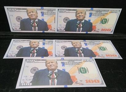 (5) Novelty Hundred Dollar Donald Trump Collectible Bills