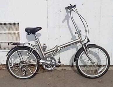 20" Adventurer. 6 Speed. Platinum &Silver. Tires Need Air.