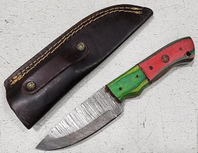 (1) Fixed Blade Damascus Steel Utility Knife With Wood Handle And Sheath