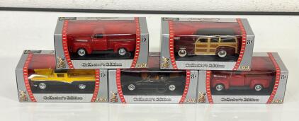 Yat Ming Road Signature 1:43 Die-Cast Car Lot 5x (Buick Riviera GS 1971, Ford Woody 1948)