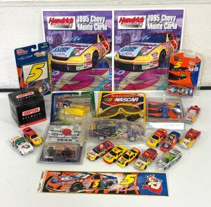 Terry Labonte #5 Kellogg&rsquo;s Racing Diecast Lot 1:64 Hot Wheels Motorworks, 1995-1996 Posters, Accessories