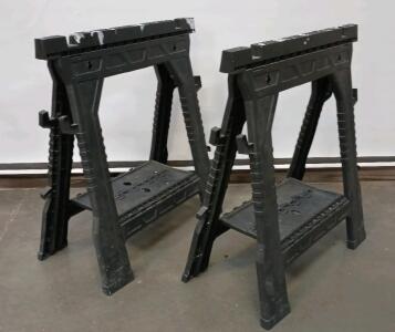 (2) Foldable Plastic Sah Horses