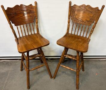 (2) Wooden Kitchen Bar Chairs W/ Swivel Seats