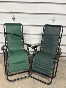 (2) Green Folding Lounge Chairs