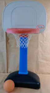 (1) Little Tikes Adjustable Indoor/Outdoor Basketball Hoop