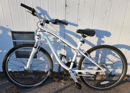 (White) 26" Schwinn Sidewinder Bike