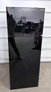 Everchill 8 cu. ft. RV Refrigerator Model ECRD80GCITA-BG-DS, Black