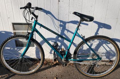 (Green) 26" Huffy Overland Bike