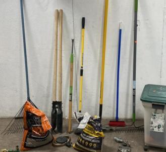 Rakes - Post Hole Digger - Hoe - Pellets- and More