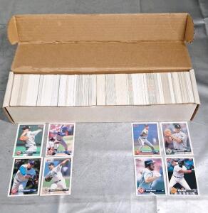 (1) Box Of Assorted. Baseball Trading Cards, Including HOFs, Rookies & Stars