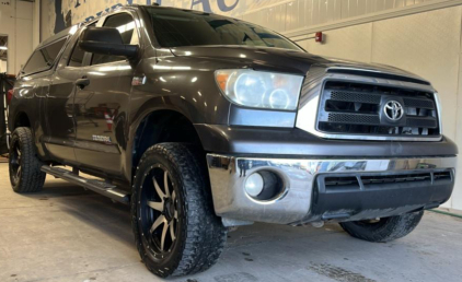 2012 TOYOTA TUNDRA - BUYERS ASSURANCE POLICY! 4X4!