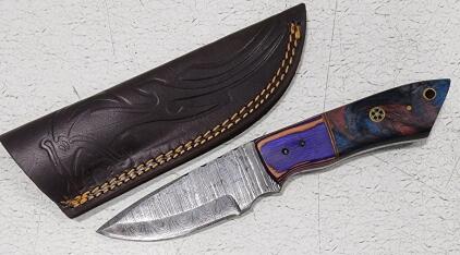 (1) Fixed Blade Damascus Steel Utility Knife With Wood And Resin Handle And Sheath