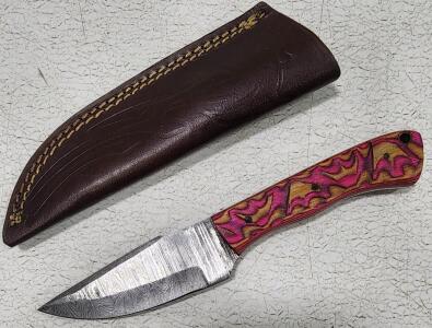 (1) Fixed Blade Damascus Steel Utility Knife With Wood Handle And Sheath