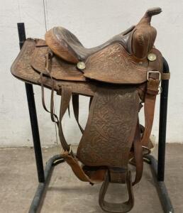 Rawhide Cutter 620 Leather Saddle ( Stand Not Included)