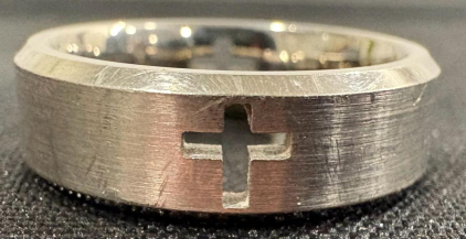 Men&rsquo;s Titanium Ring - Size 10