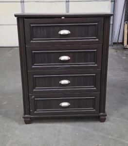 Wooden Dresser 3 Feet 2 Inches L &times; 2 Feet 8 Inches W