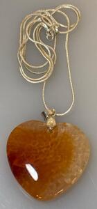 77.50ct Natural Beautiful Heart Shaped Fire Agate Gemstone 24&rdquo; Necklace