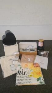 Ephesus Sultan Turkish Cotton Hand Towels Set Coffee 16"x40" & Yicouy White Tea 9oz Soy Candle