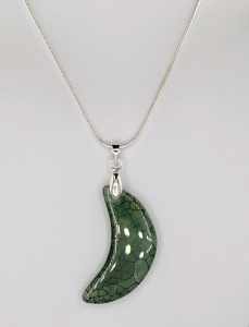 (1) Green Dragon Vein Agate Gemstone Half-Moon 20" Necklace