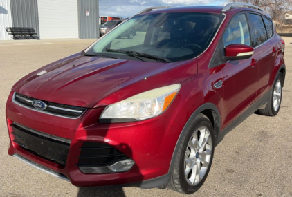 2014 FORD ESCAPE TITANIUM - 4X4!