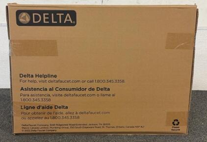 Delta Refresh Manual Elongated Bidet Seat