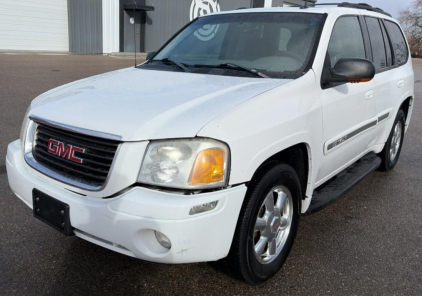 2004 GMC ENVOY - 4X4!