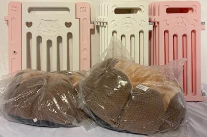 11 Pannel Indoor Pet Playpen & (2) Small Animal Pet Beds