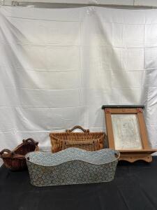 Assorted Baskets & Decorative Mirror