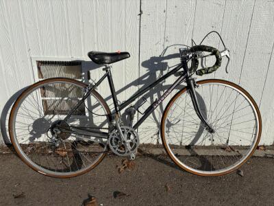 Schwinn Road Bike, Steel Frame, 27" Wheels, 10-Speed, Black
