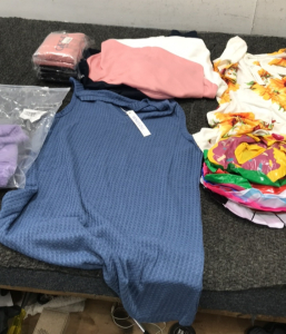 (2) Wneedu Woman&rsquo;s Tang tops (1) sunflower shirt (1) Sweater (1) pack Of reusable Grocery Bags (1) set Of Pool Toys With Pump