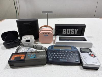 Bose SoundLink Color II, JBL & Wireless Earbuds, Accessories, Audio/Music Mixed Lot, 11 Pieces. Tested, speakers, headphones and light sign work.