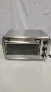 Oster TSSTTVVCG04 Stainless Steel Toaster Oven, 1500W, 4 Functions, 6-Slice Capacity